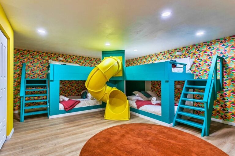 Endless Stays | Vacation Rentals with Pools, Hot Tubs, Game Rooms and More