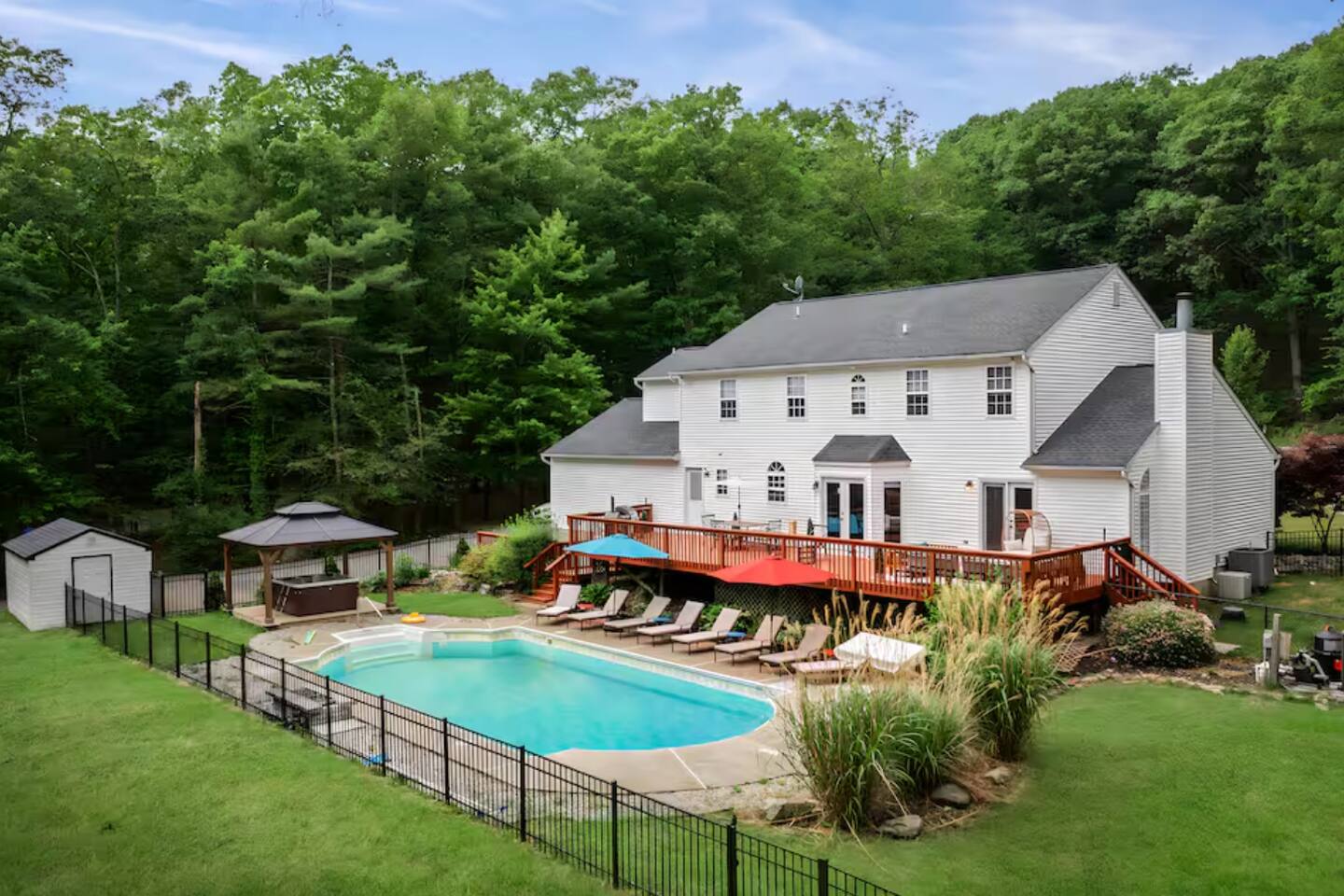 Private Poconos Estate | Hot Tub, Fire Pit, Pool! | Endless Stays