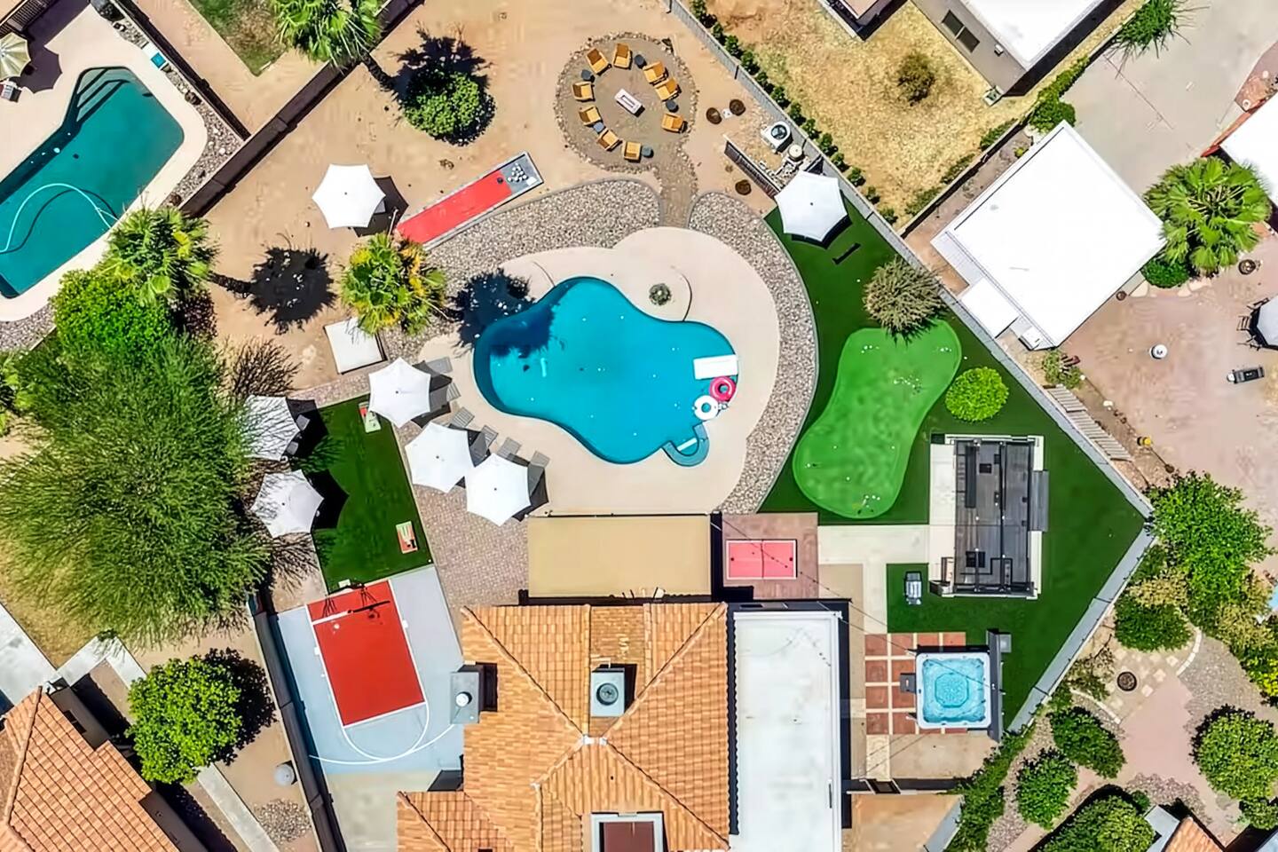 Modern Scottsdale Resort! Bball, Pool, Golf, Games | Endless Stays