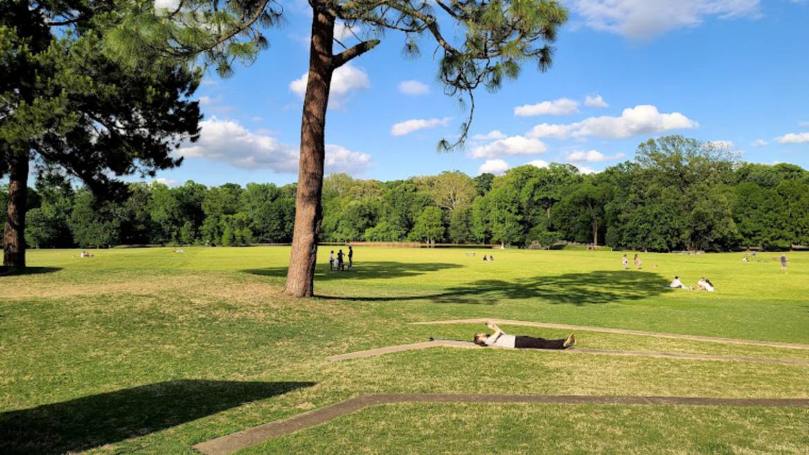 Overton Park Memphis walking trails