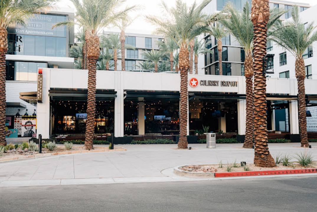 Culinary Dropout patio at Scottsdale Quarter