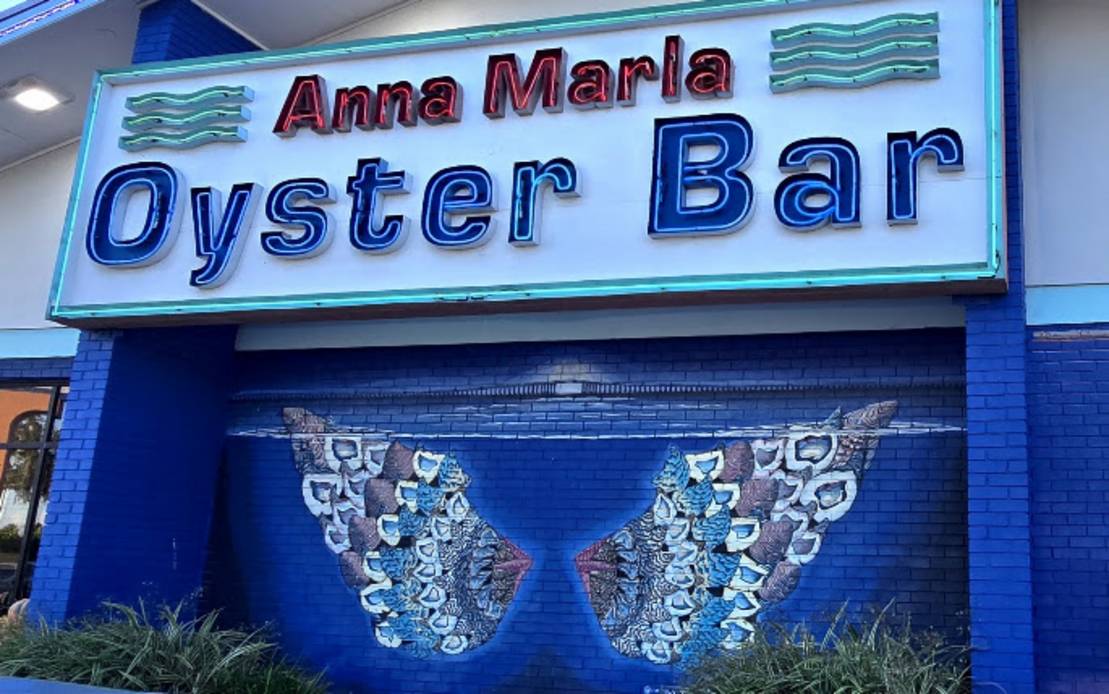 Anna Maria Oyster Bar family-friendly dining in Ellenton near Bradenton